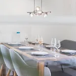Stayy Bijou Balgrist Premium Near Hospitals - 24h Self Check-in - Parking Appartement