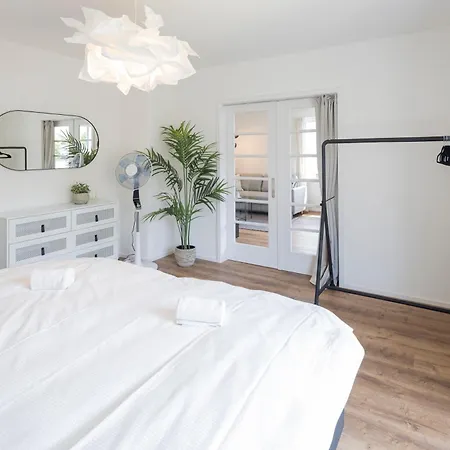 Stayy Bijou Balgrist Premium Near Hospitals - 24h Self Check-in - Parking * Zürich